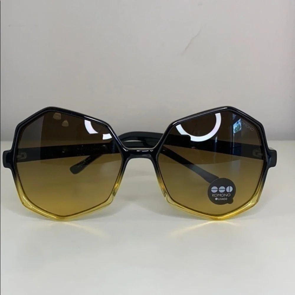 Komono Sunglasses NEW The Bonnie Oversized Geometric Gradient Black Yellow